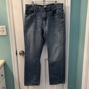 J. Crew Men's vintage slim Straight Denim Jeans. Waist 34 length 30.